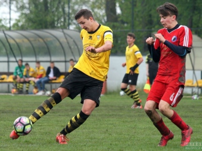 1LJM: Kmita poddał się w przerwie